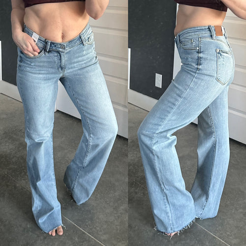 Mildred High Rise V Front Waistband Straight Jeans - Maple Row Boutique 