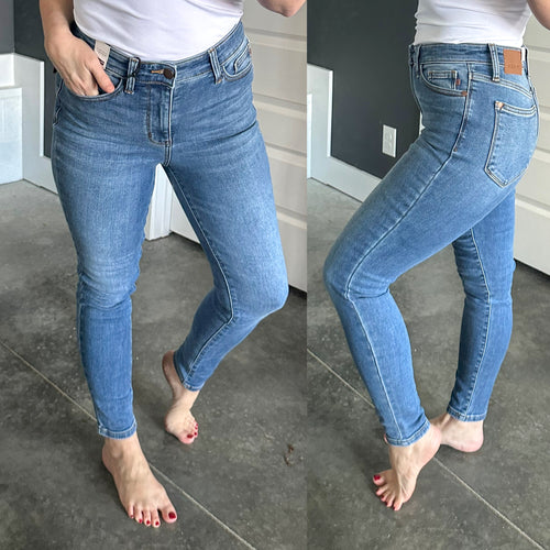 Judy Blue Thermal Skinny Jeans In Medium Wash - Maple Row Boutique 