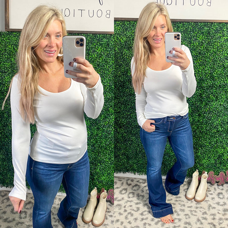Ribbed Scoop Neck Stretchy Top In White - Maple Row Boutique 