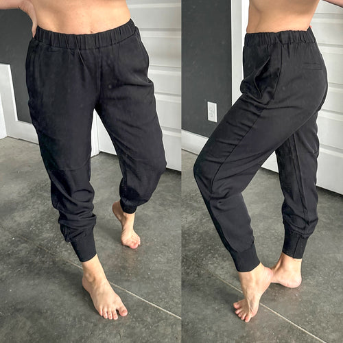 Chic Jogger Pant With Pockets In Black Onyx - Maple Row Boutique 