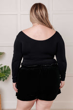 Bring in the Basics Seamless Reversible V-Neck Black - Maple Row Boutique 