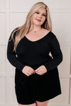 Bring in the Basics Seamless Reversible V-Neck Black - Maple Row Boutique 