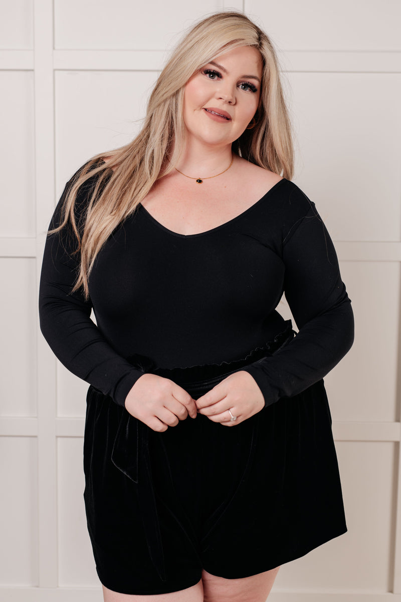 Bring in the Basics Seamless Reversible V-Neck Black - Maple Row Boutique 
