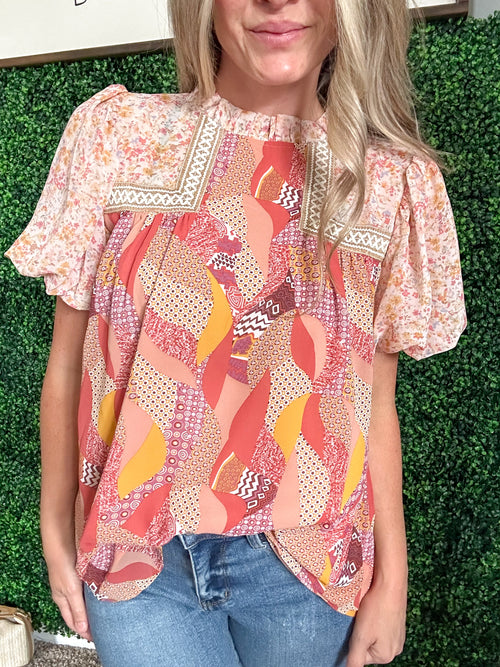Day Dreamer Mixed Floral Top in Mauve - Maple Row Boutique 