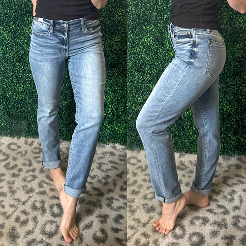 Mallory Mid Rise Bleach Wash Boyfriend Jeans - Maple Row Boutique