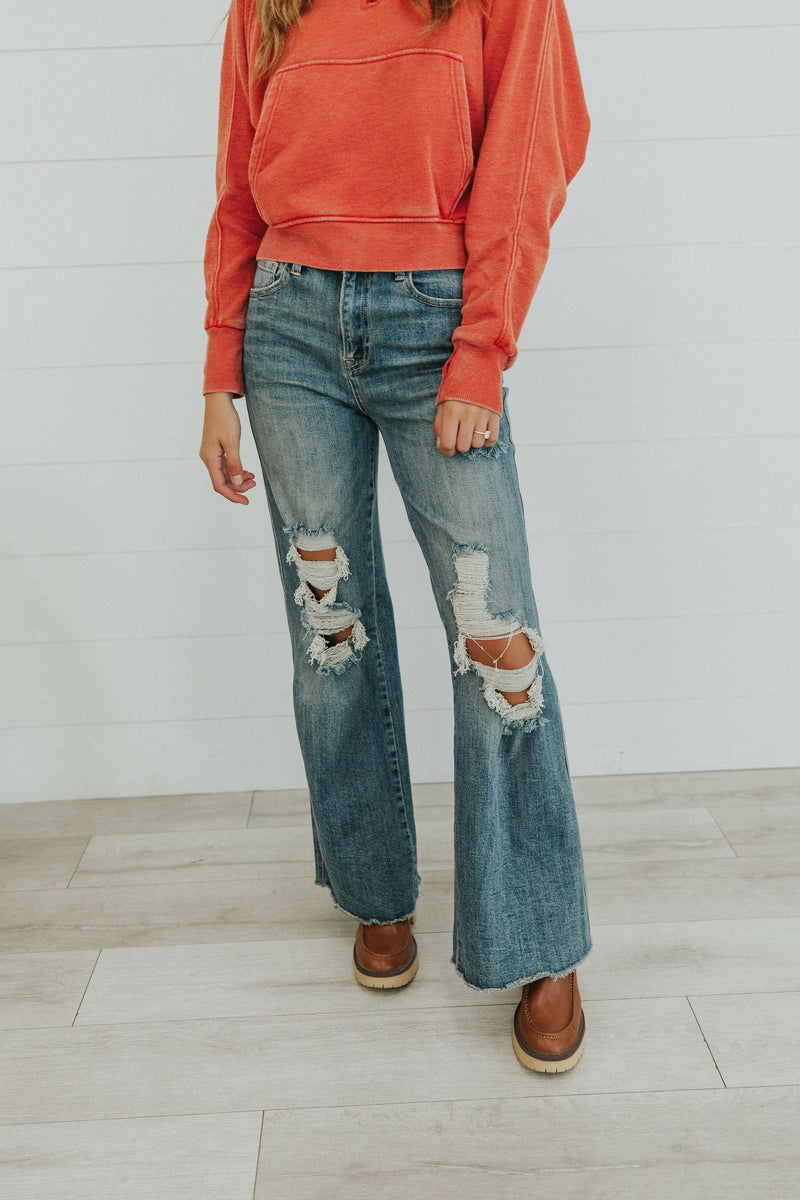 Blakeley Distressed Jeans - Maple Row Boutique 