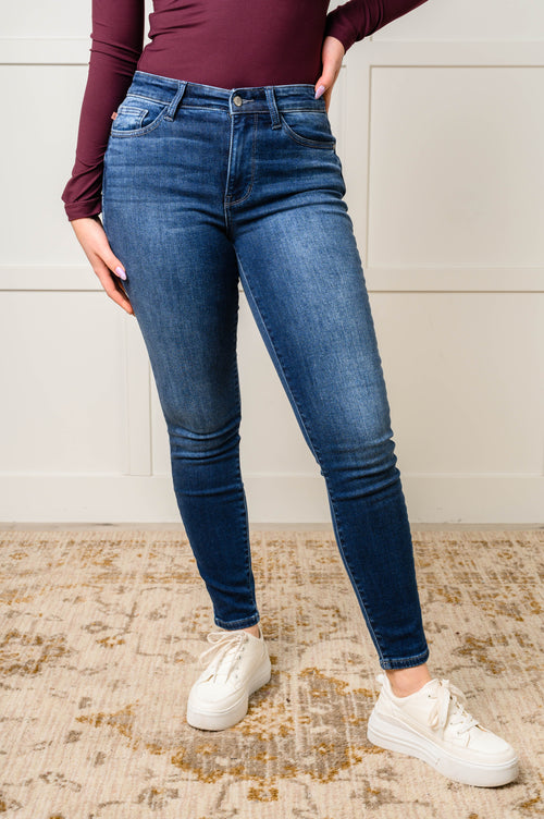 Skylar Mid Rise Thermal Vintage Skinny Jean - Maple Row Boutique