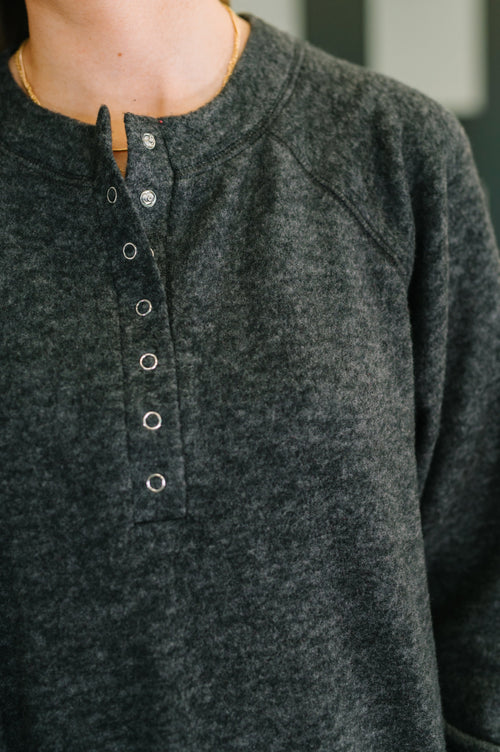 Urban Flux Scooped Hi-Low Long Pullover in Black - Maple Row Boutique