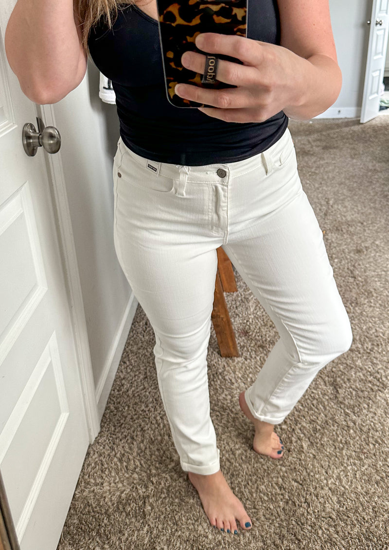 Boyfriend Non-distressed Judy Blue Jeans In White - Maple Row Boutique 