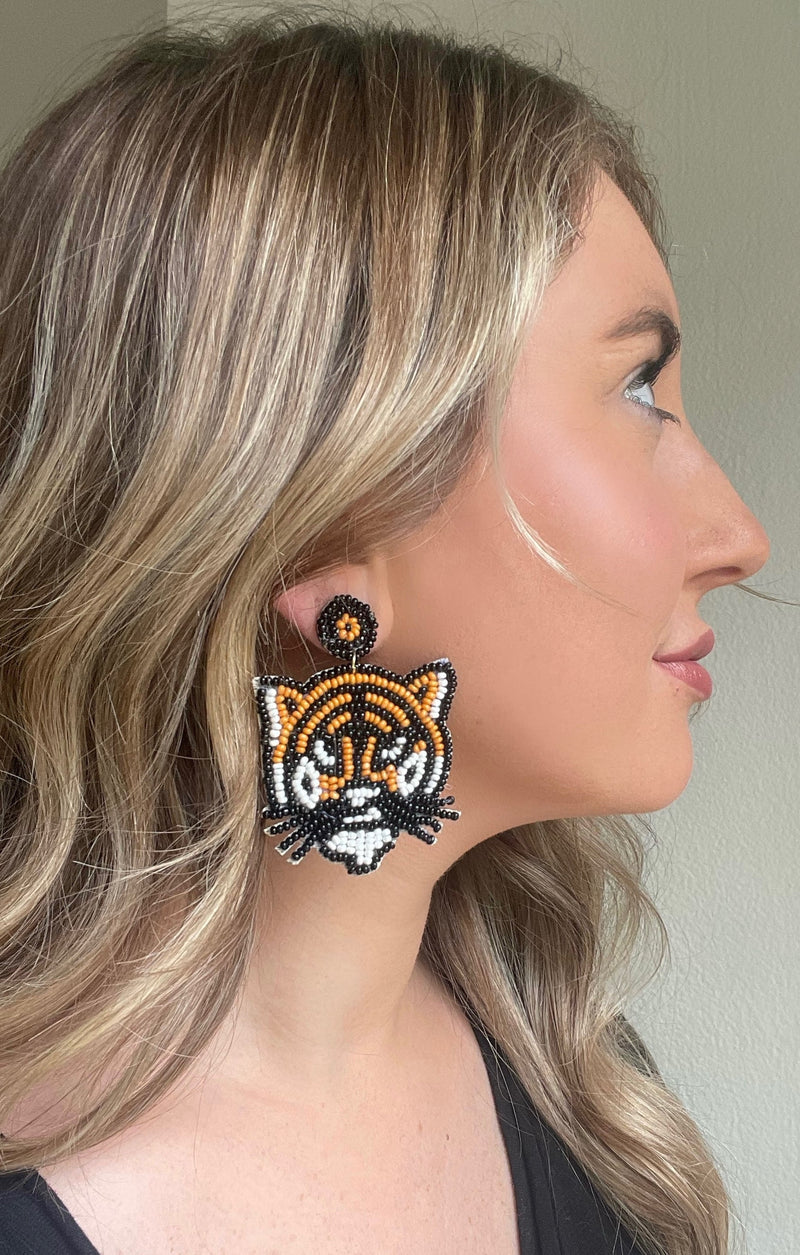SUMMER BEADED EARRINGS - Maple Row Boutique 