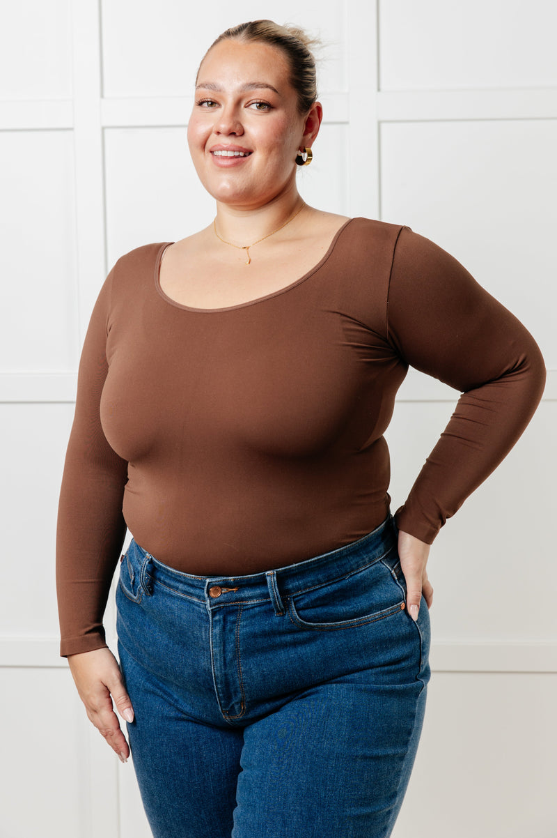 Bring in the Basics Seamless Reversible V-Neck Coffee - Maple Row Boutique 