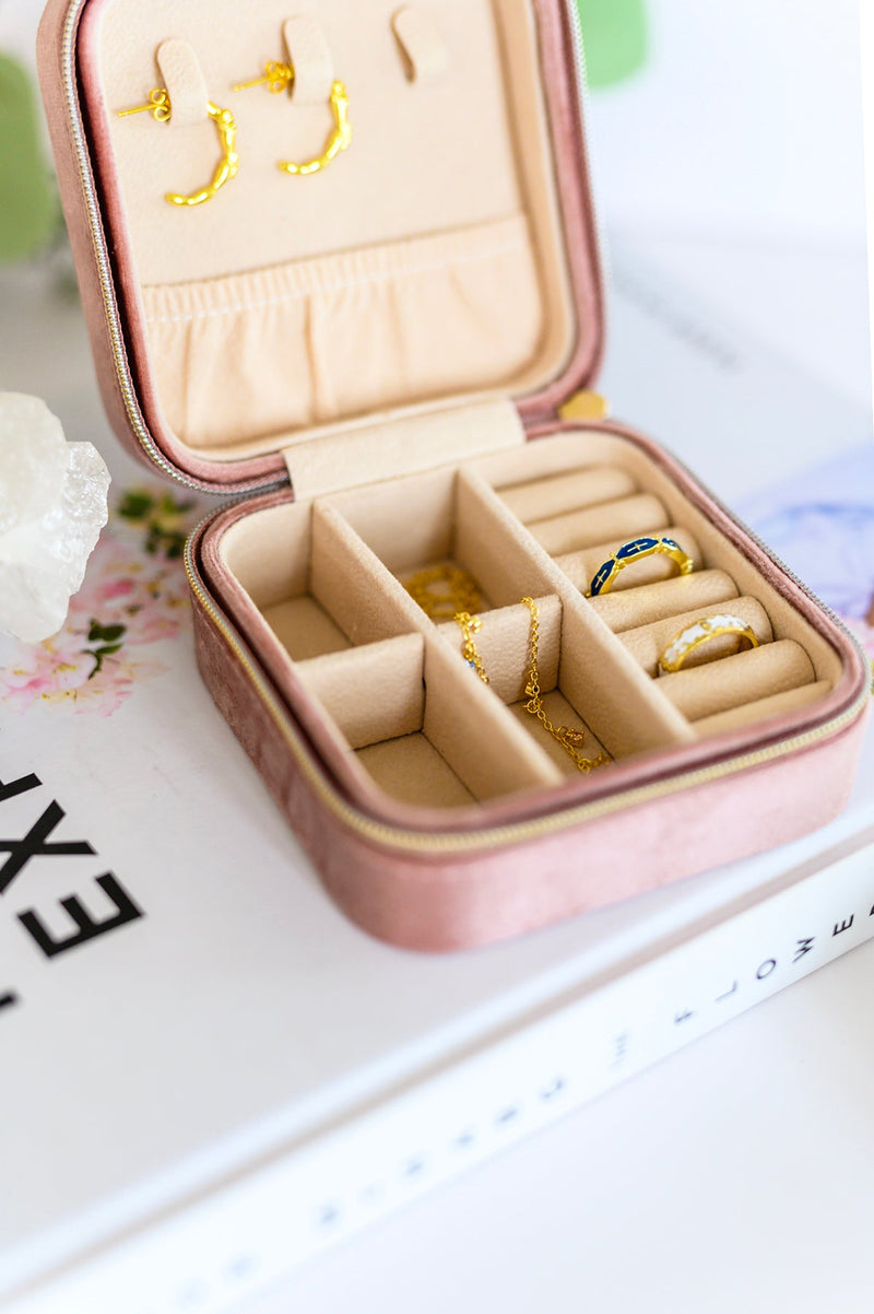 Kept and Carried Velvet Jewlery Box in Mauve - Maple Row Boutique 