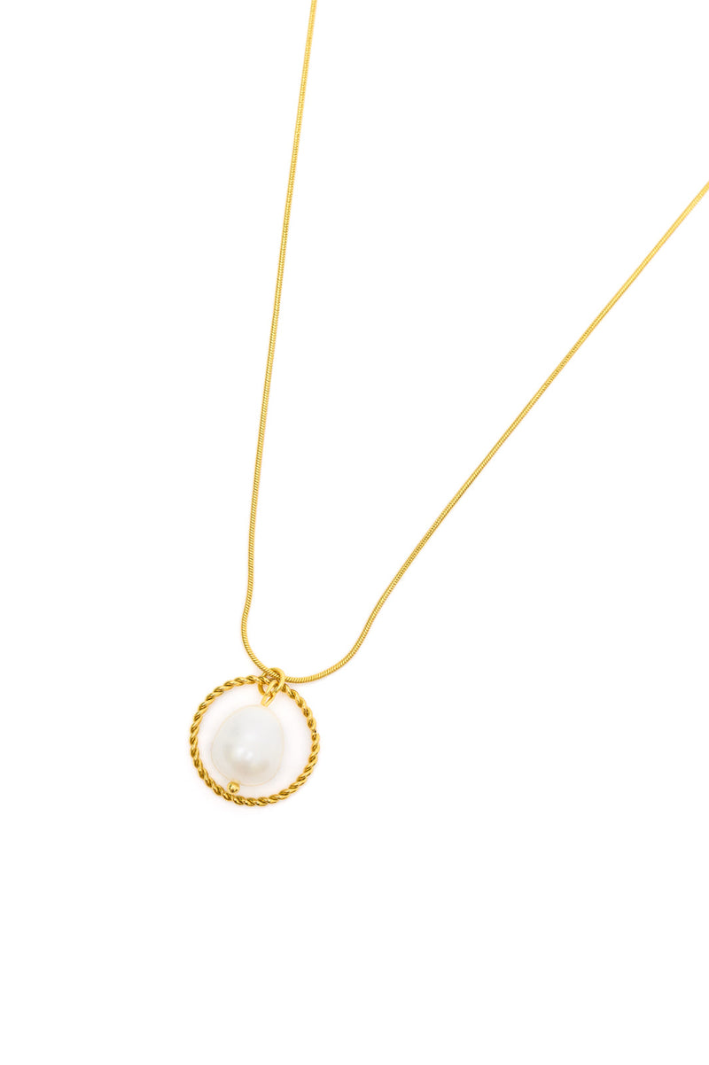 Center of the World Pearl Pendant Necklace - Maple Row Boutique 