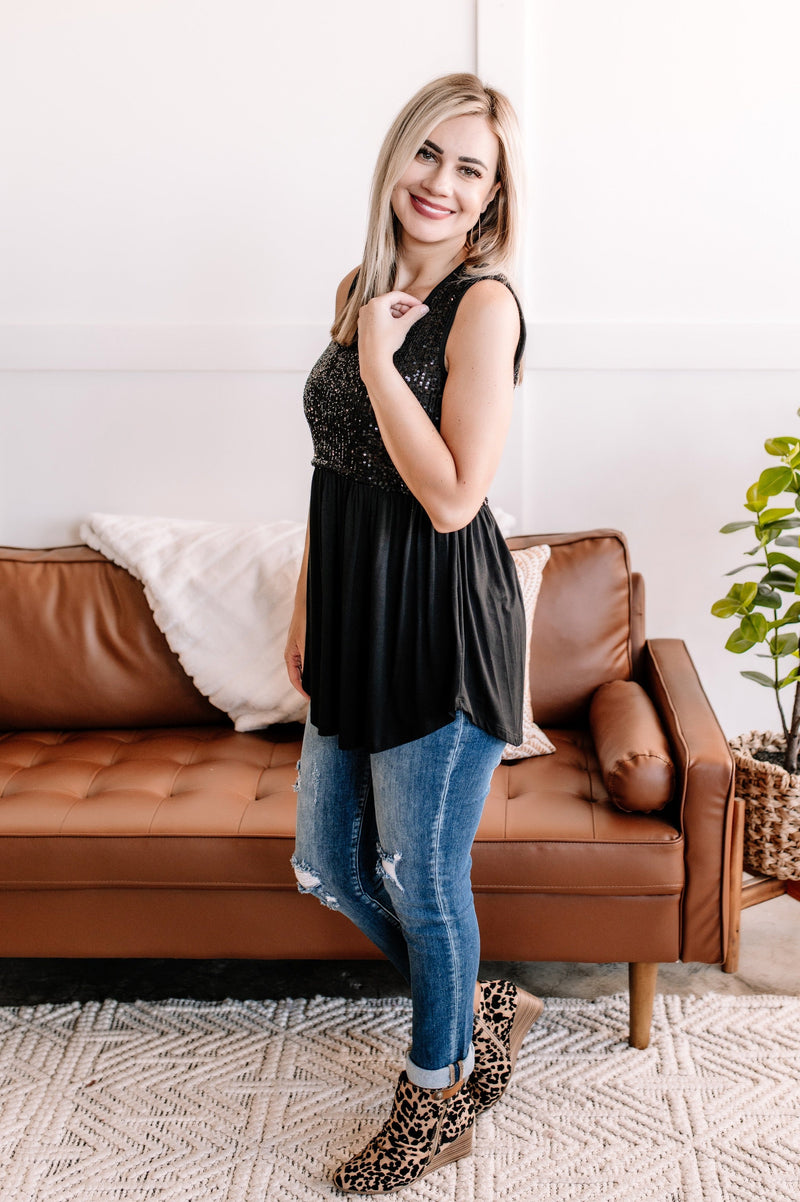 Sequin Tunic Top in Midnight - Maple Row Boutique 