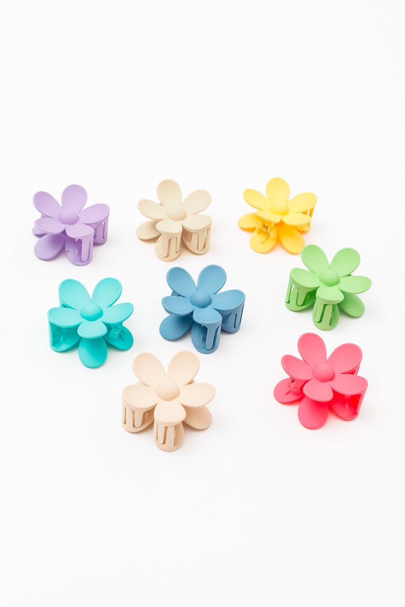Daisy Claw in Yellow - Maple Row Boutique 