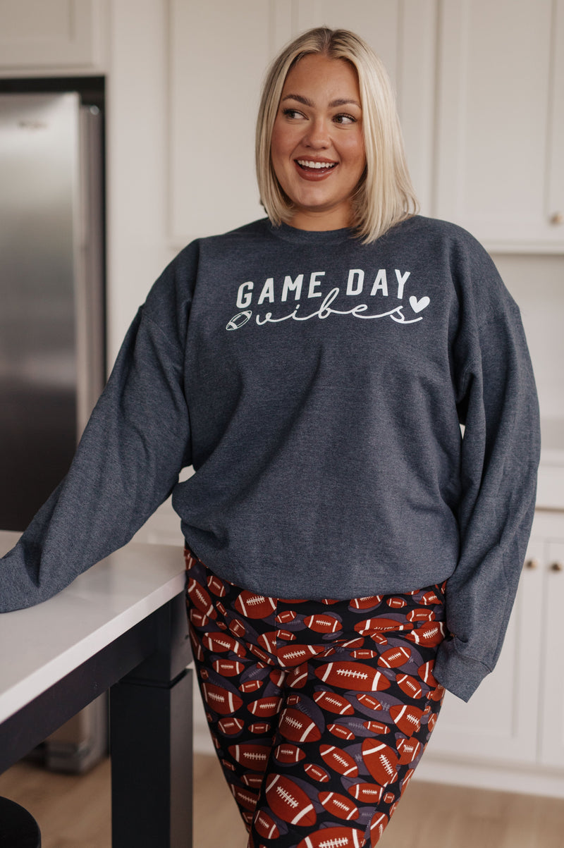 Game Day Vibes Pullover - Maple Row Boutique 