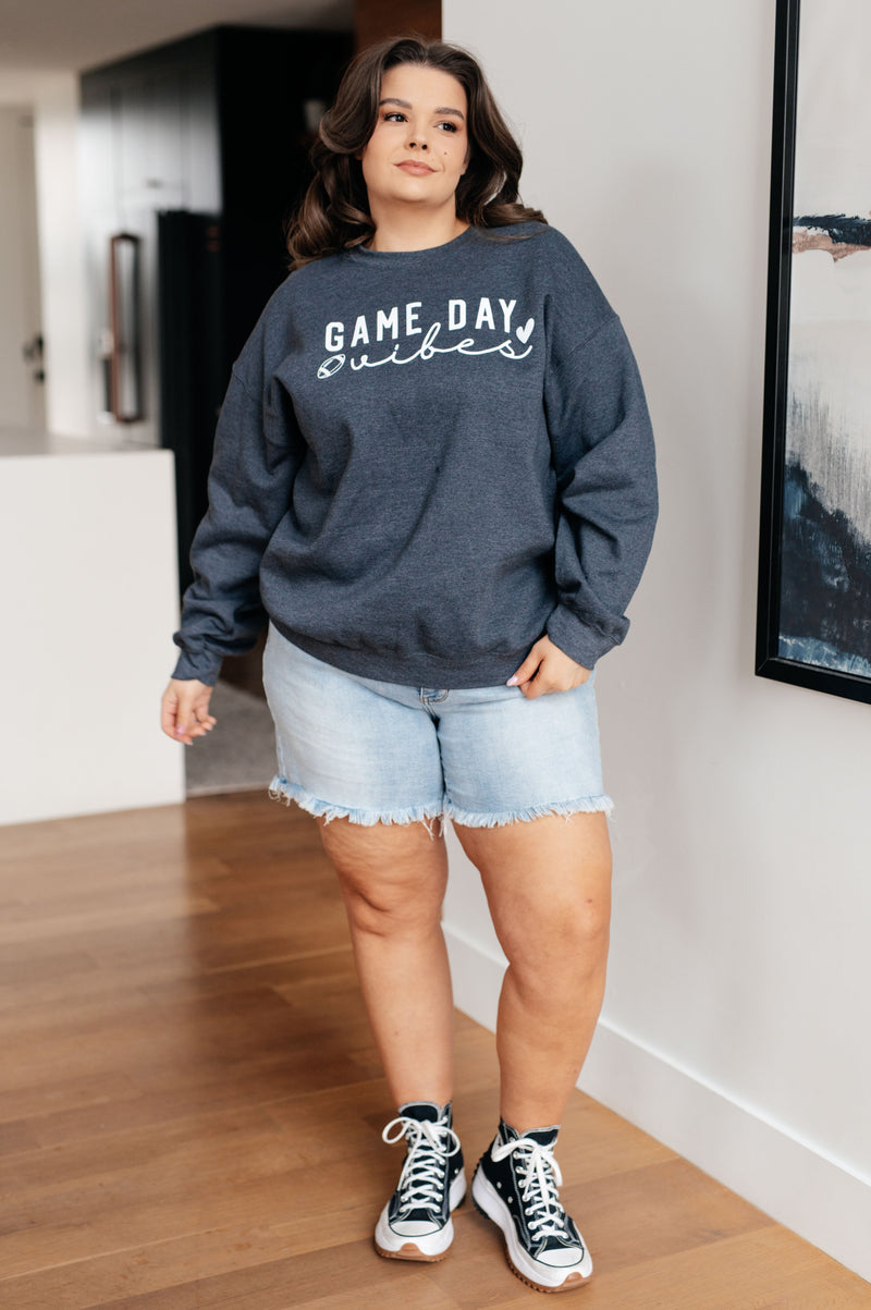 Game Day Vibes Pullover - Maple Row Boutique 