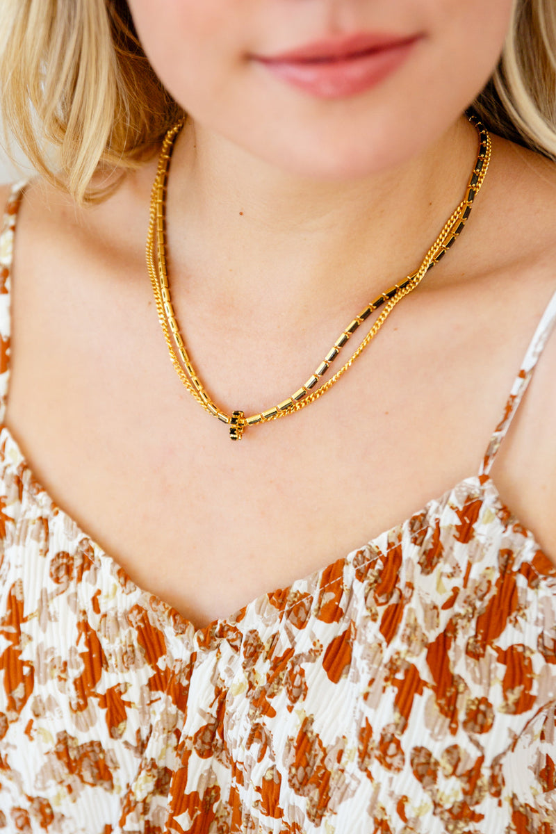 She's Got A Dark Streak Necklace - Maple Row Boutique 